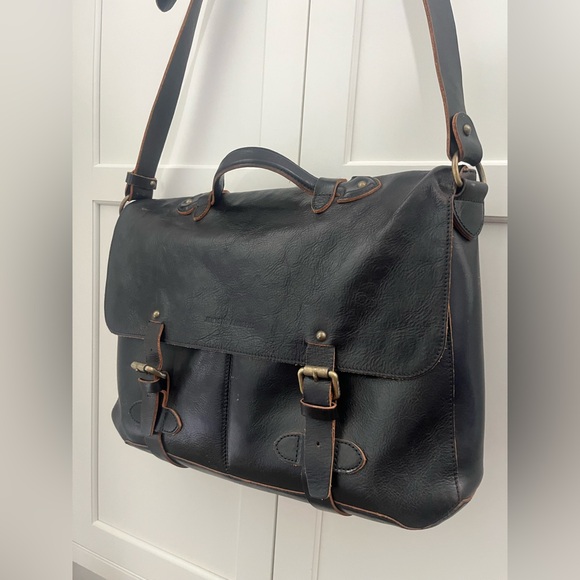 Johnston & Murphy Pebbled Leather Messenger Shoulder Bag Chocolate Brown - Picture 1 of 14